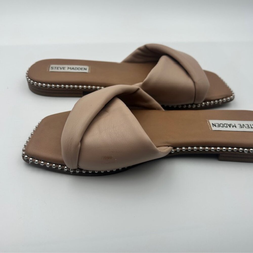 Steve Madden Nude Padded Crossover Slide Sandals Stud Trim Sz 8.5 - Picture 2 of 2